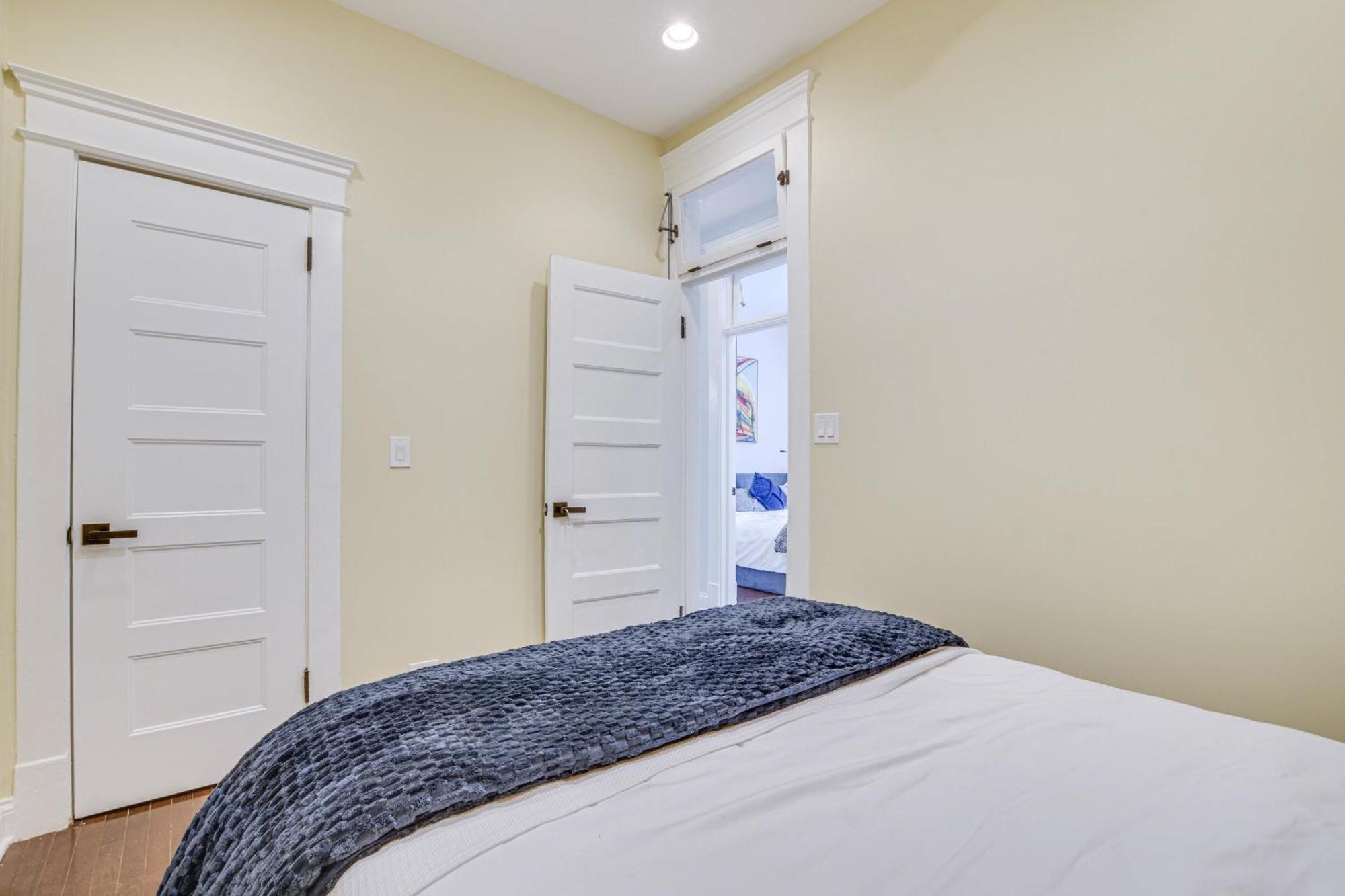 Spacious Condo With Deck About 3 Mi To Downtown Chicago! Buitenkant foto
