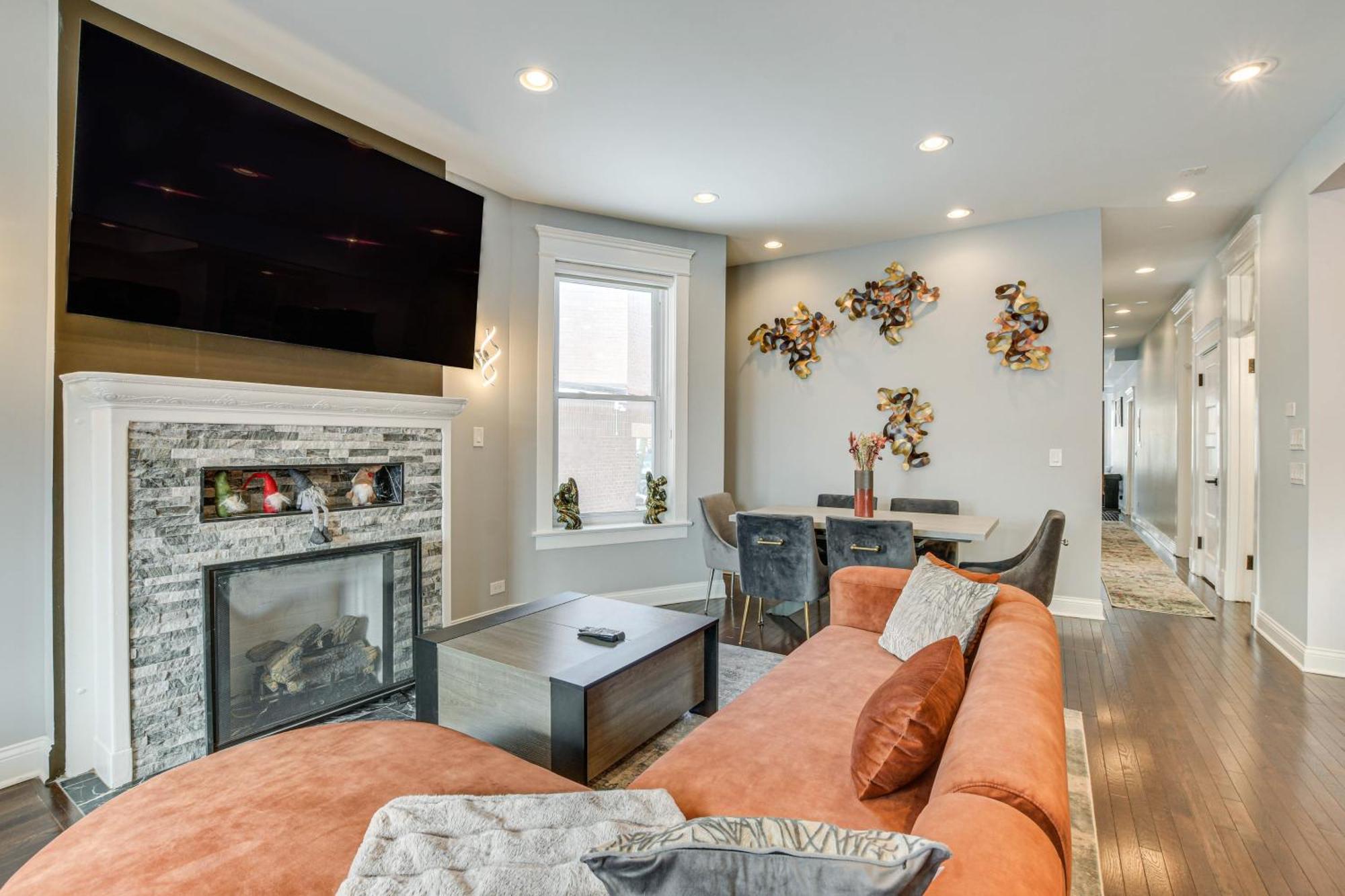 Spacious Condo With Deck About 3 Mi To Downtown Chicago! Buitenkant foto