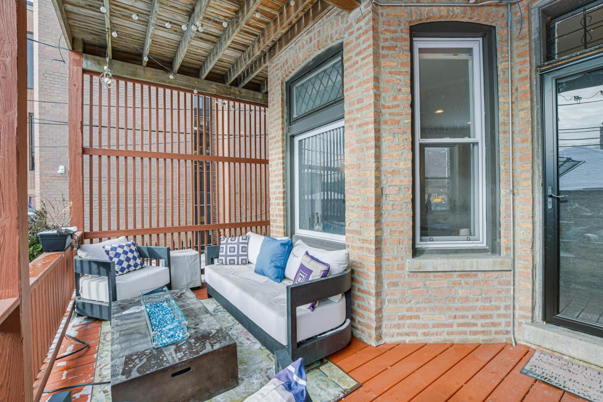 Spacious Condo With Deck About 3 Mi To Downtown Chicago! Buitenkant foto