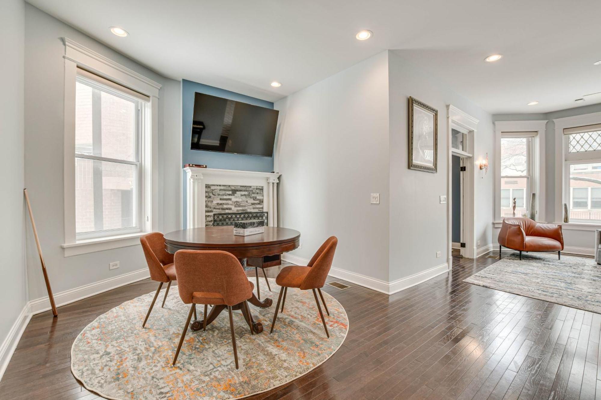 Spacious Condo With Deck About 3 Mi To Downtown Chicago! Buitenkant foto